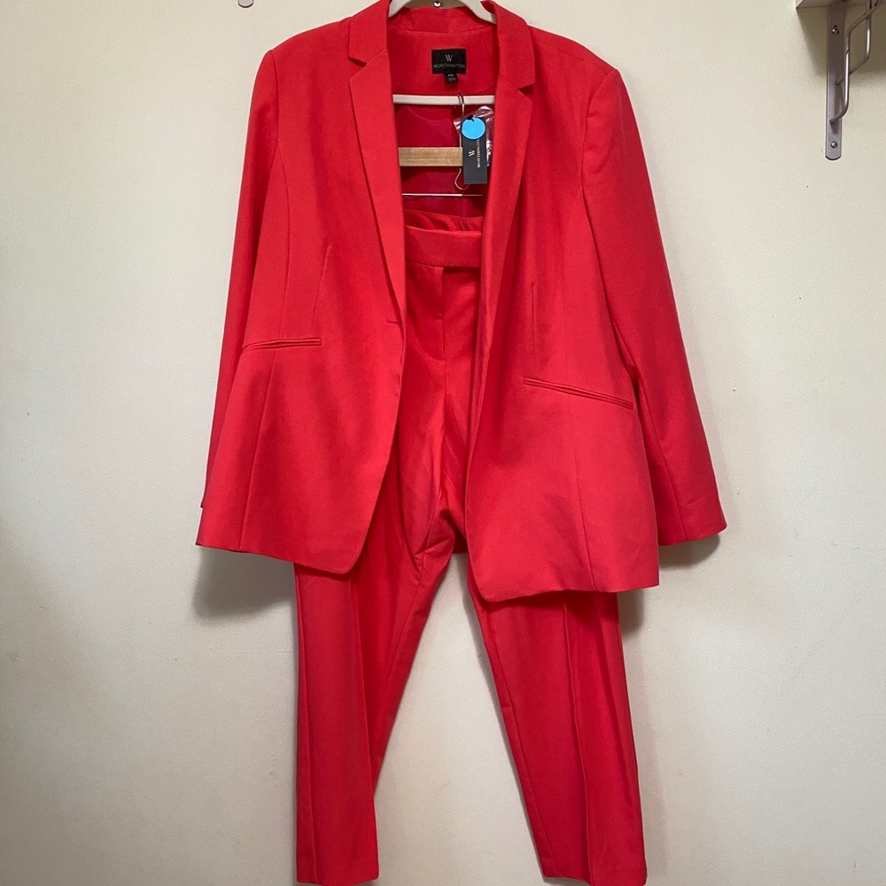 Coral pant suit